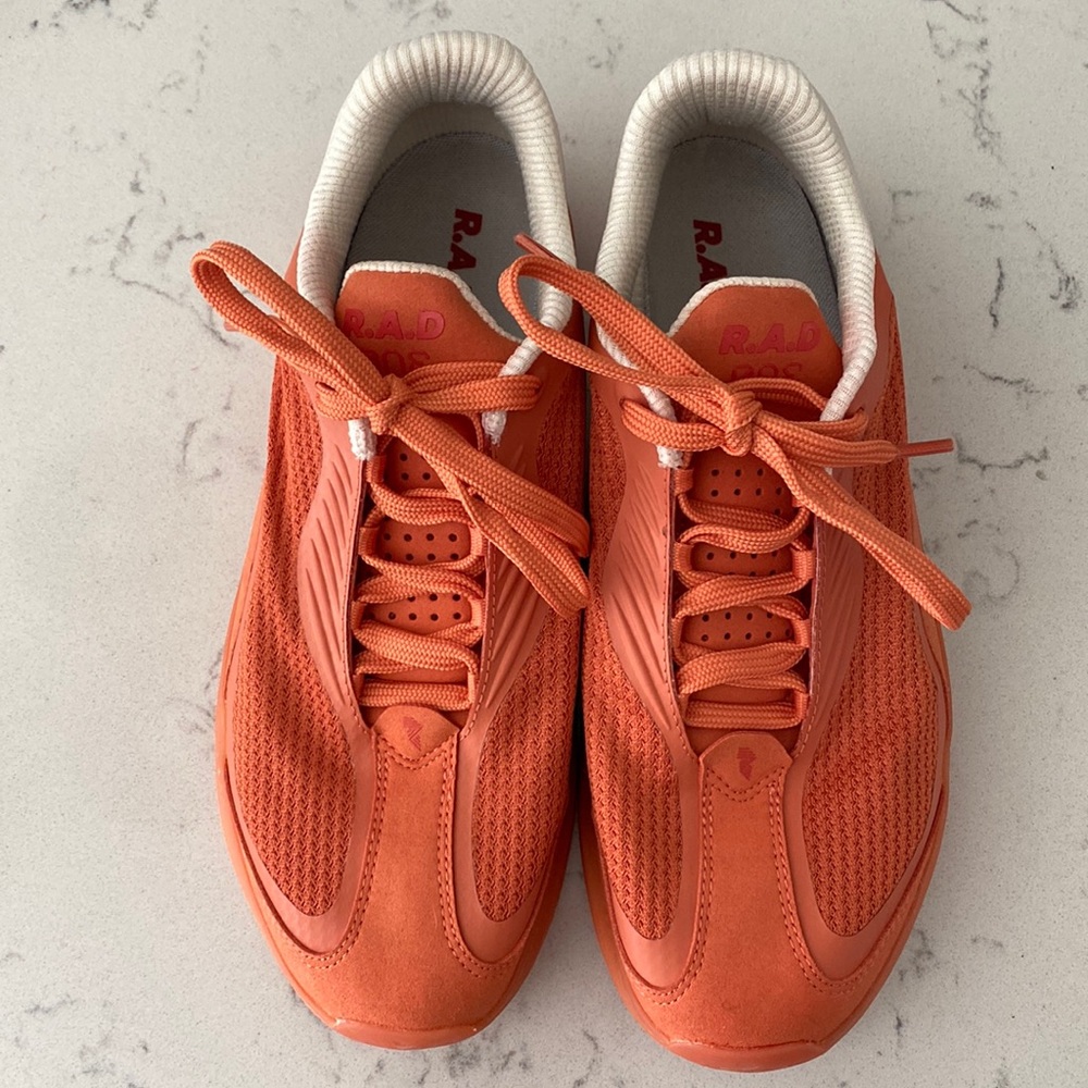 R.A.D Global One Trainer men’s 8 women’s 9.5 orange